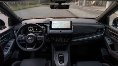 La plancia della Nissan Qashqai e-Power 2026
