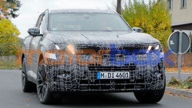 Nuova BMW X5 2026, le luci definitive