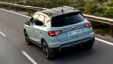 Seat Arona 2026 solo a benzina