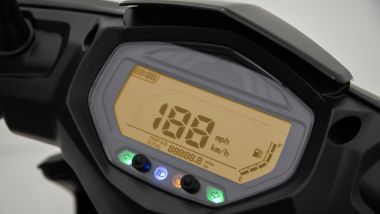 Kymco Micare 125, la strumentazione LCD bada al sodo