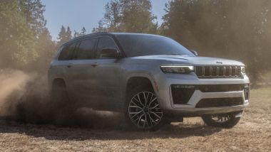 Jeep Grand Cherokee 2026 potrebbe tornare al V8 ''Hemi''
