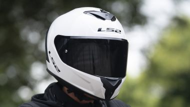 LS2 Rapid 3, la visiera ha lo sgancio rapido