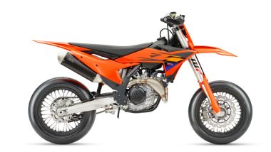 KTM 450 SMR 2026, ha nuove grafiche
