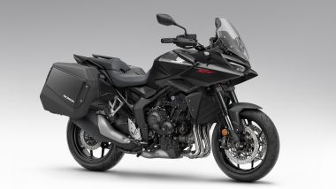 Honda CB1000 GT, di serie sono previste le borse e i paramani