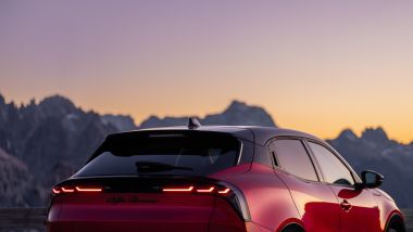 Alfa Romeo Junior Sport Speciale: vetri oscurati e tetto bicolore opzionale