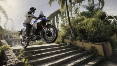 BMW F 450 GS 2026, i cerchi a raggi sono optional