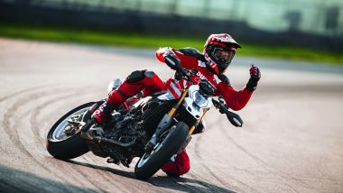 Ducati Hypermotard V2 2026, presentata a EICMA 2025