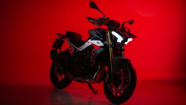 Benelli Tornado Naked Twin 550, il look futuristico attirer&agrave; i giovani motociclisti