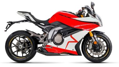 Mash K750 2026, la linea è abbellita dalla soluzione monobraccio per il forcellone