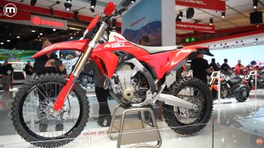 Ducati Desmo450 Enduro 2026, molto bella la linea