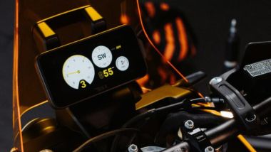 BSA Thunderbolt 2026, il display con connettività e navigazione