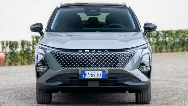 Omoda 5 ora ha un muso un po' meno ''estremo''