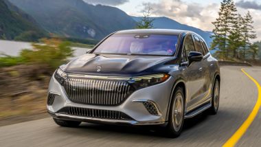 Mercedes Maybach EQS 680: 50.000 dollari di sconto