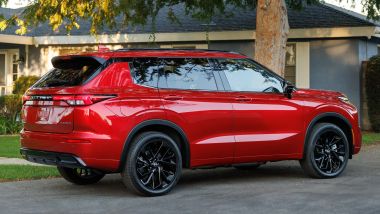 Nissan Rogue 2026 è una Outlander PHEV sotto mentite spoglie