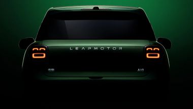 Leapmotor A10, notare i gruppi ottici di coda