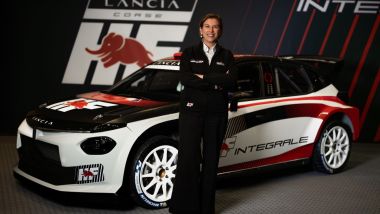 Roberta Zerbi (CEO Lancia) e la Lancia Ypsilon Rally2 HF Integrale