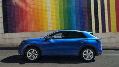 Alla guida della nuova Volkswagen T-Roc 2026