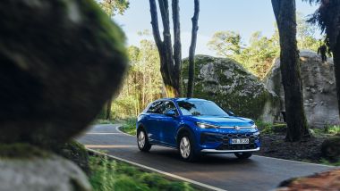 Al volante della nuova Volkswagen T-Roc 2026