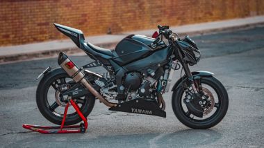 Tydirium: la Yamaha R1 stretfighter, vista laterale