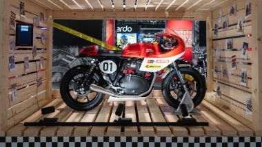 Royal Enfield, 2025 da record. In foto la Continental GT 750 vista a EICMA 2025