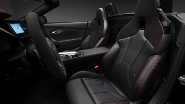BMW Z4 Final Edition, interni di drammatica eleganza