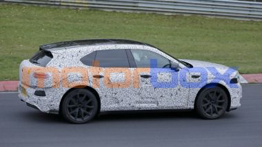 Urban SUV, niente ansia da autonomia: i clienti Bentley prendono l'aereo