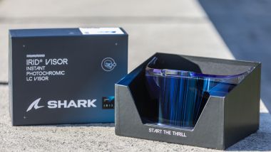 La confezione della visiera anticipa il prezzo ''esclusivo'': 369,99 euro