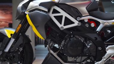 Cyclone RA 1000: telaio e motore derivano da quelli della Aprilia Shiver 900