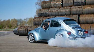 Volkswagen Maggiolino by Knepper Bugs & More si ''fuma'' le gomme