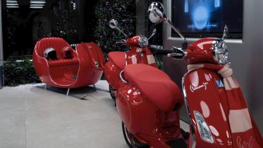 Vespa Primavera RED diventa la slitta di Babbo Natale