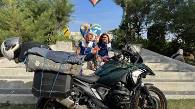 Franco e Andrea Antonello nel loro viaggio in Indonesia con la R 1300 GS