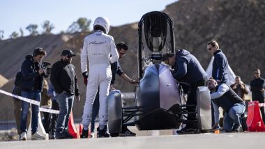 Renault Filante Record 2025, l'abitacolo &egrave; largo quanto le spalle del pilota