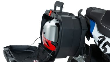 Wunderlich X‑CASE X30 VARIO, alla massima estensione possono contenere un casco modulare ognuna