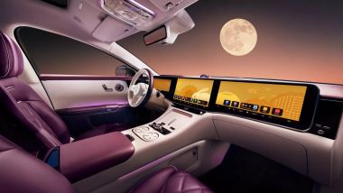 Maextro S800, la plancia a tre display