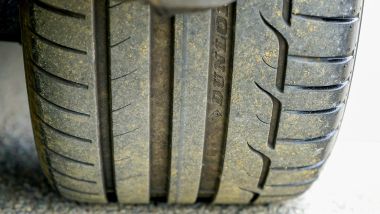 Uno pneumatico - Foto di Sardar Faizan su Unsplash