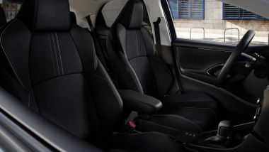 Sedili pi&ugrave; sportiveggianti