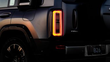 Portellone incernierato in verticale (non comodissimo)