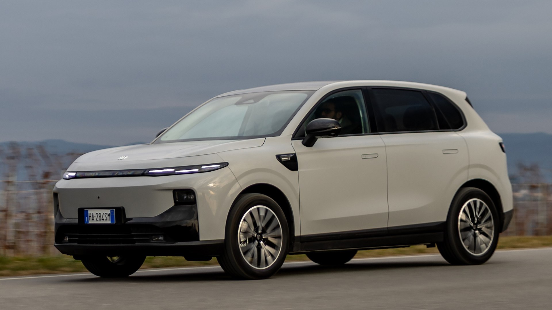 In vendita Leapmotor B10 REEV (EV range extender): il prezzo è ok