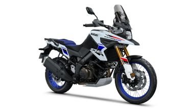 Suzuki V-Strom 1050DE e 1050SE 2026, prezzi e colori. Nell'immagine, la DE in Bianco Washington
