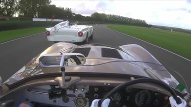 Button lotta a Goodwood per la prima posizione nel Freddie March Memorial Trophy