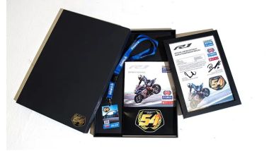 Yamaha R1 Toprak WorldSBK Replica, a corredo il certificato di autencit&agrave;