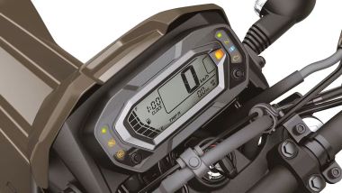 Kawasaki KLX230 Sherpa S e KLX230 DF 2026: il display LCD ha connettivit&ograve; bluetooth