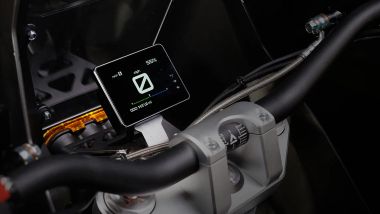 Land Moto District ADV, il display TFT