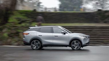 Al volante della Omoda 7 SHS-P plug-in hybrid