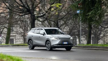 Alla guida della Omoda 7 SHS-P plug-in hybrid