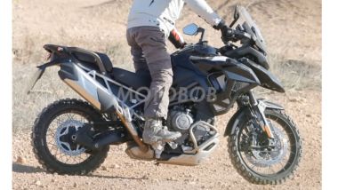 Triumph Tiger 1200 Rally 2027, rivisto il terminale di scarico
