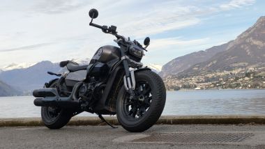 Benelli Leoncino Bobber 400, 3/4 anteriore