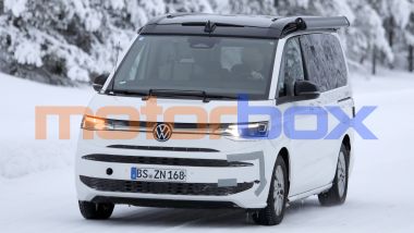 Volkswagen T7 2027 California, luci ridisegnate per il facelift
