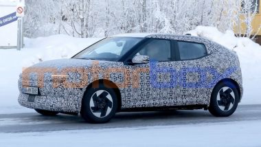 Nuova Hyundai Ioniq 3: un prototipo su strada innevata