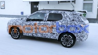 Nuova Hyundai Bayon 2027, forme squadrate da vero SUV
